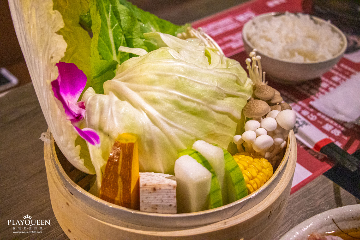 港式品鮮紅白火鍋