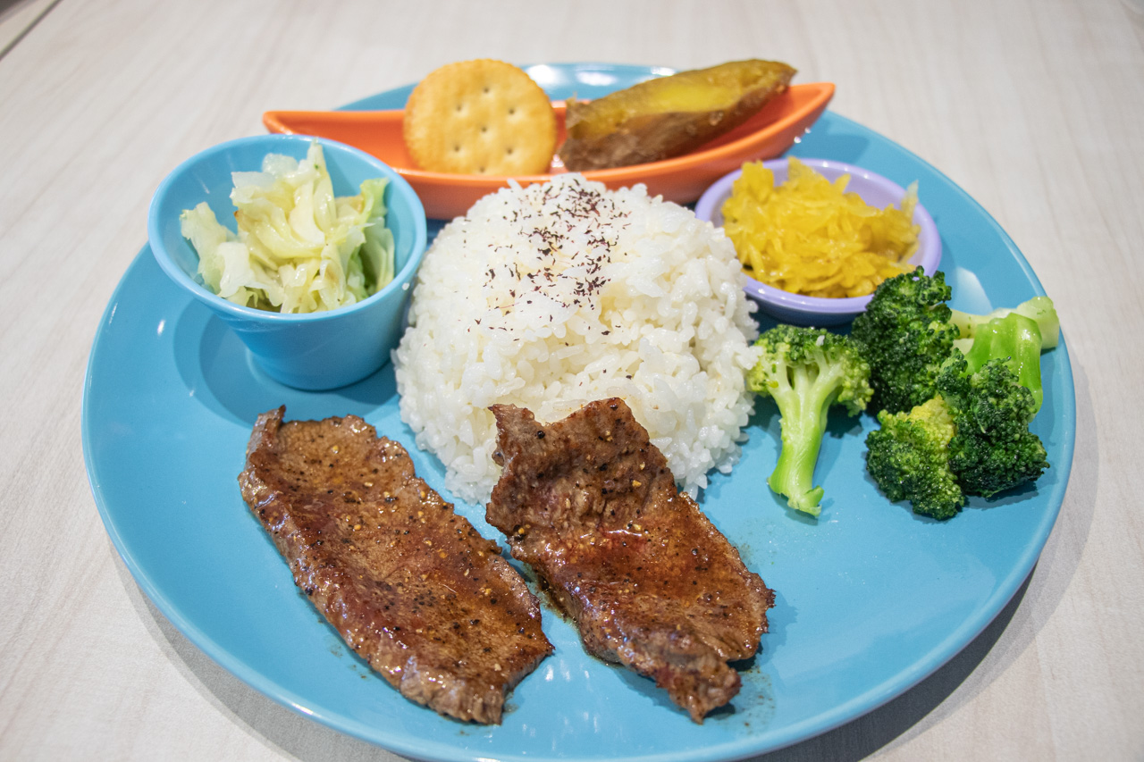 牛奶魚Milk Fish 牛奶魚Milk Fish