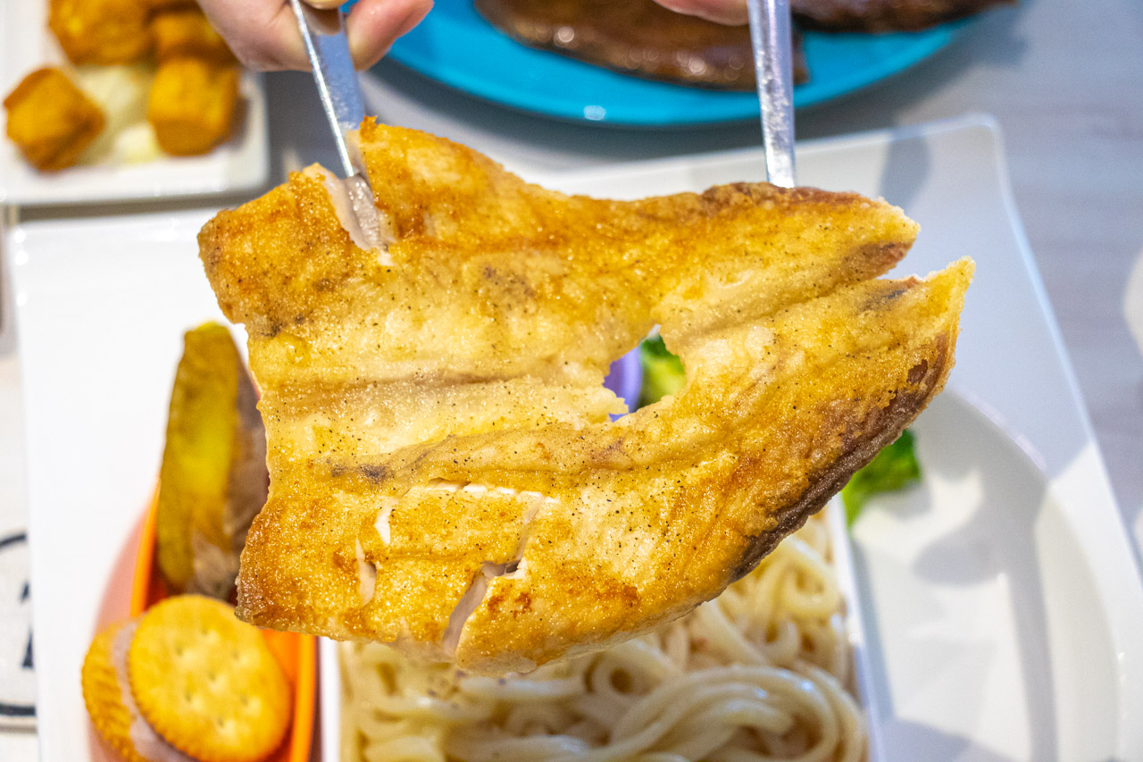 牛奶魚Milk Fish 牛奶魚Milk Fish