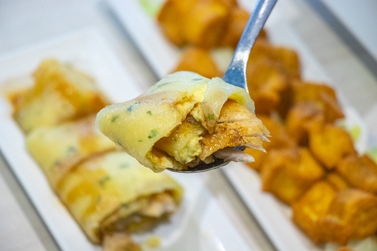 牛奶魚Milk Fish 牛奶魚Milk Fish