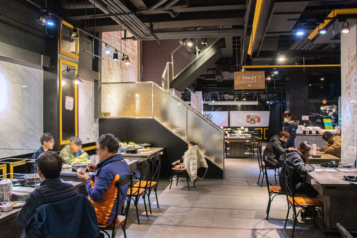 肉多多火鍋-台中向上店