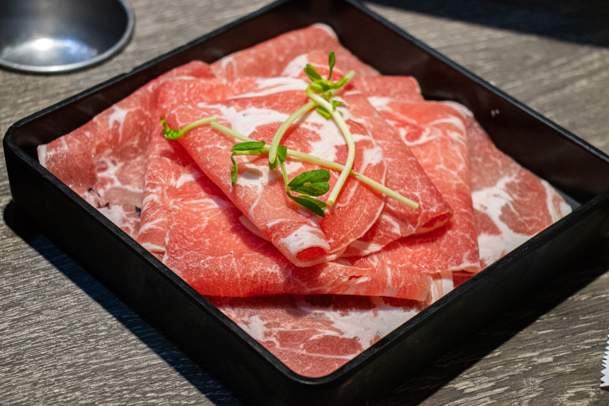 肉多多火鍋-台中向上店