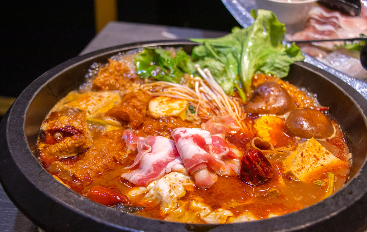 肉多多火鍋-台中向上店