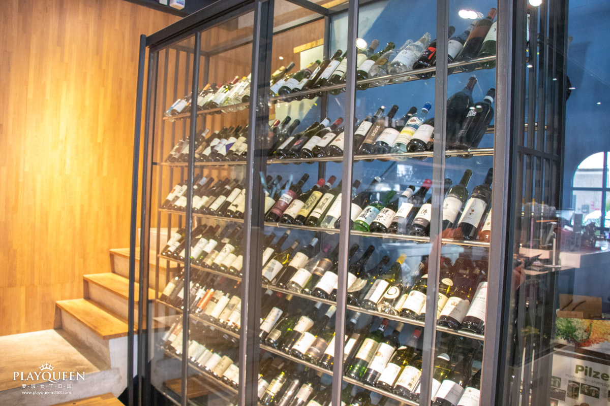 高冠咖啡餐酒館 (品牌空間)