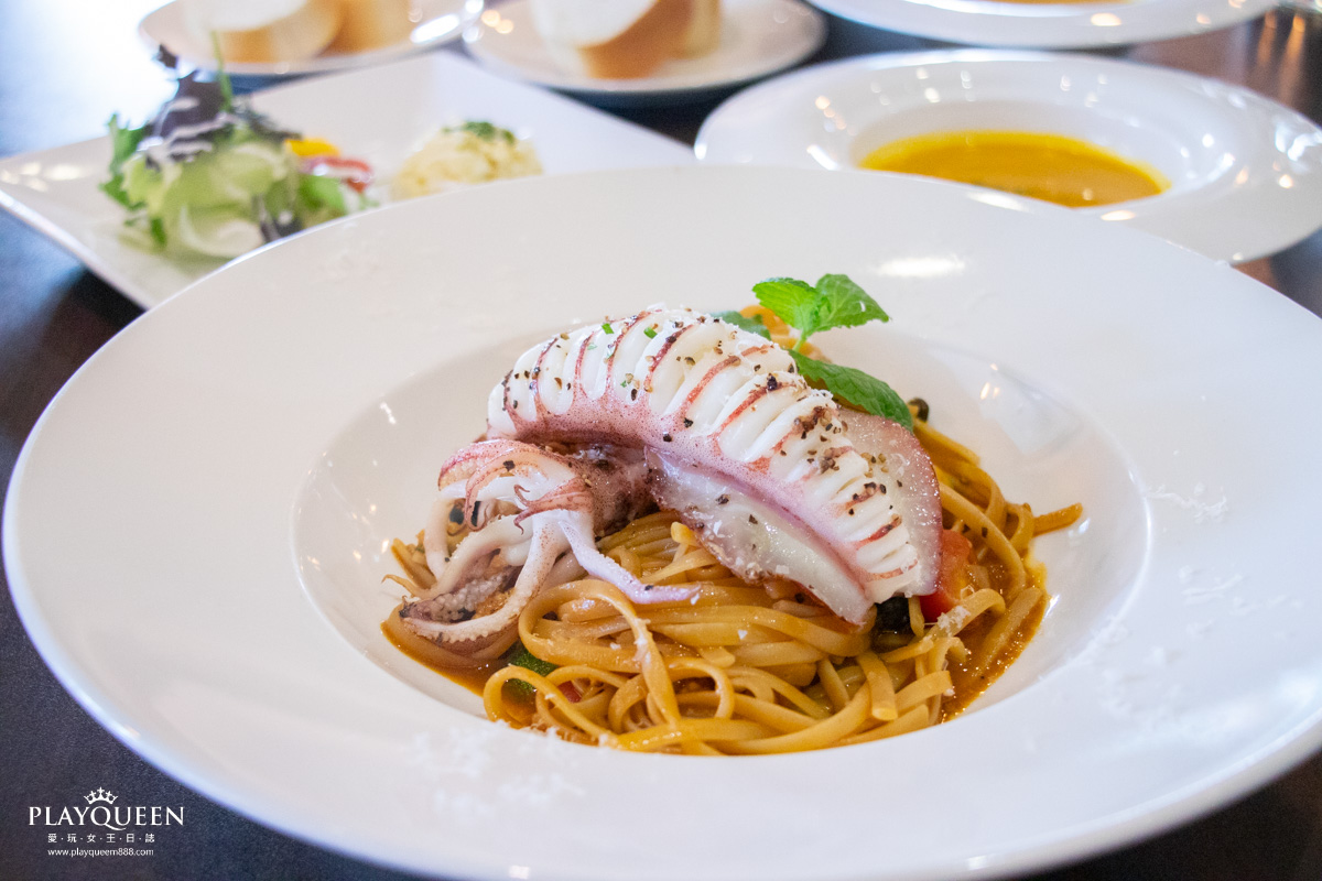 高冠咖啡餐酒館 (品牌空間)