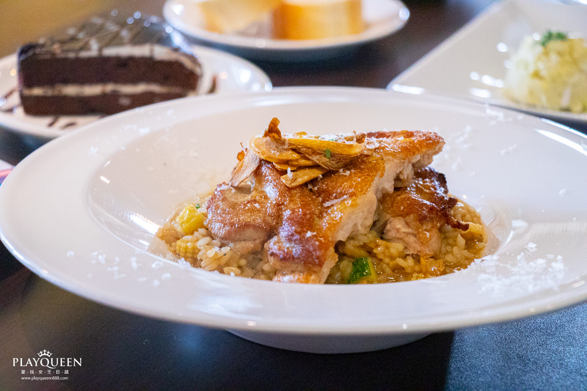 高冠咖啡餐酒館 (品牌空間)