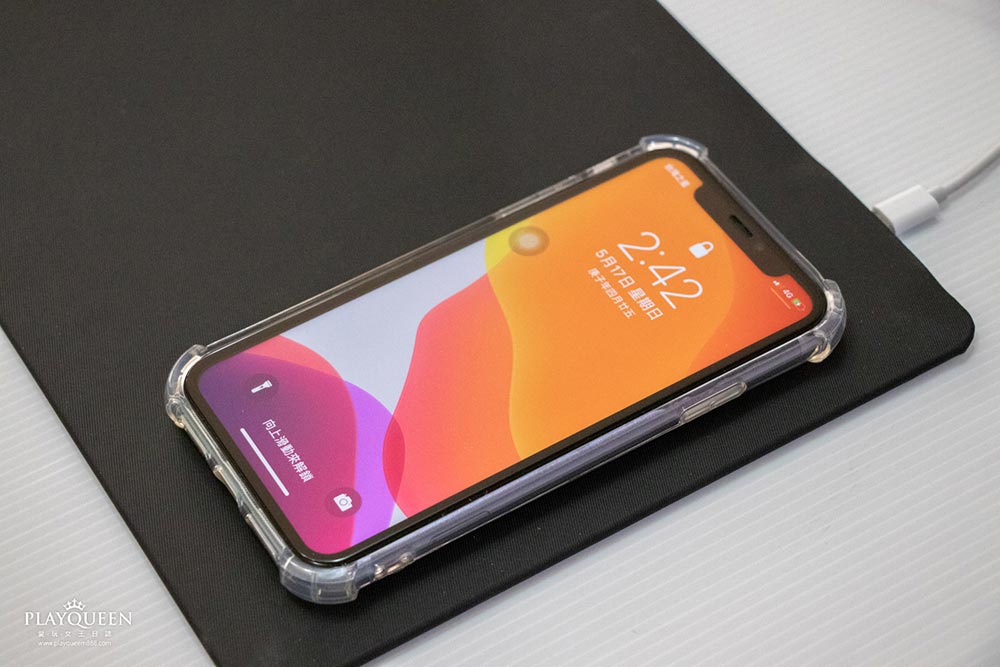 Waypad黑方方無線充電滑鼠墊