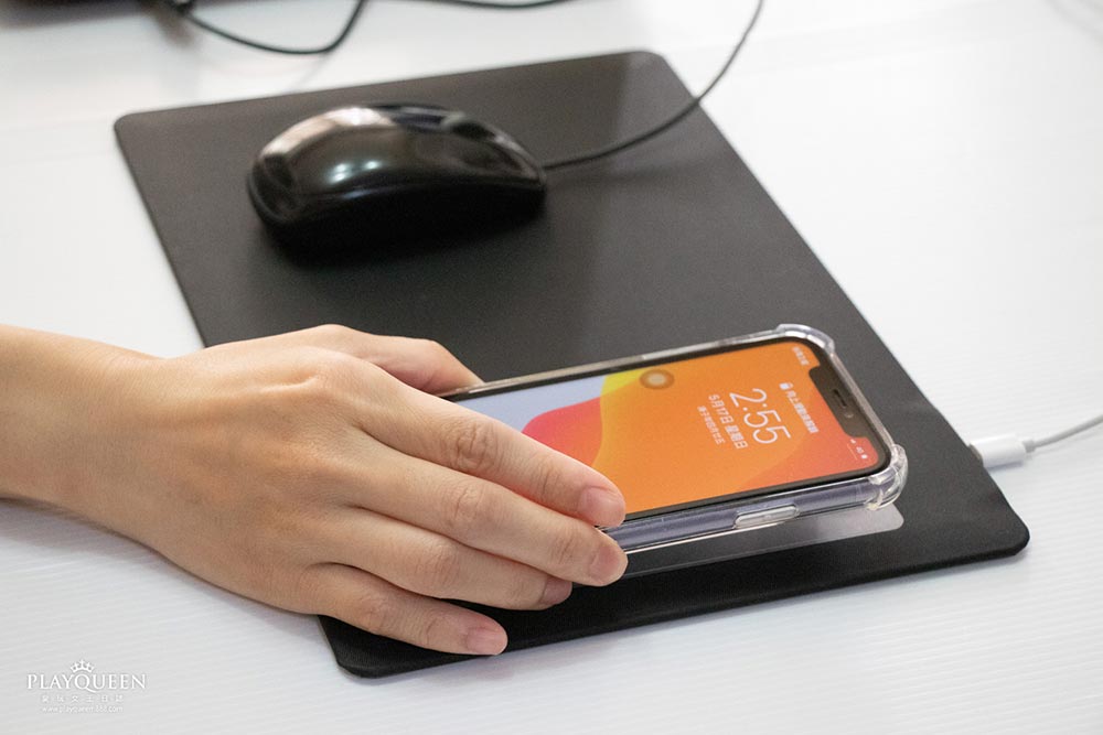 Waypad黑方方無線充電滑鼠墊