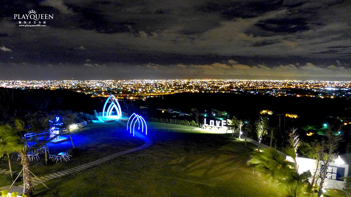 山丘上景觀咖啡館