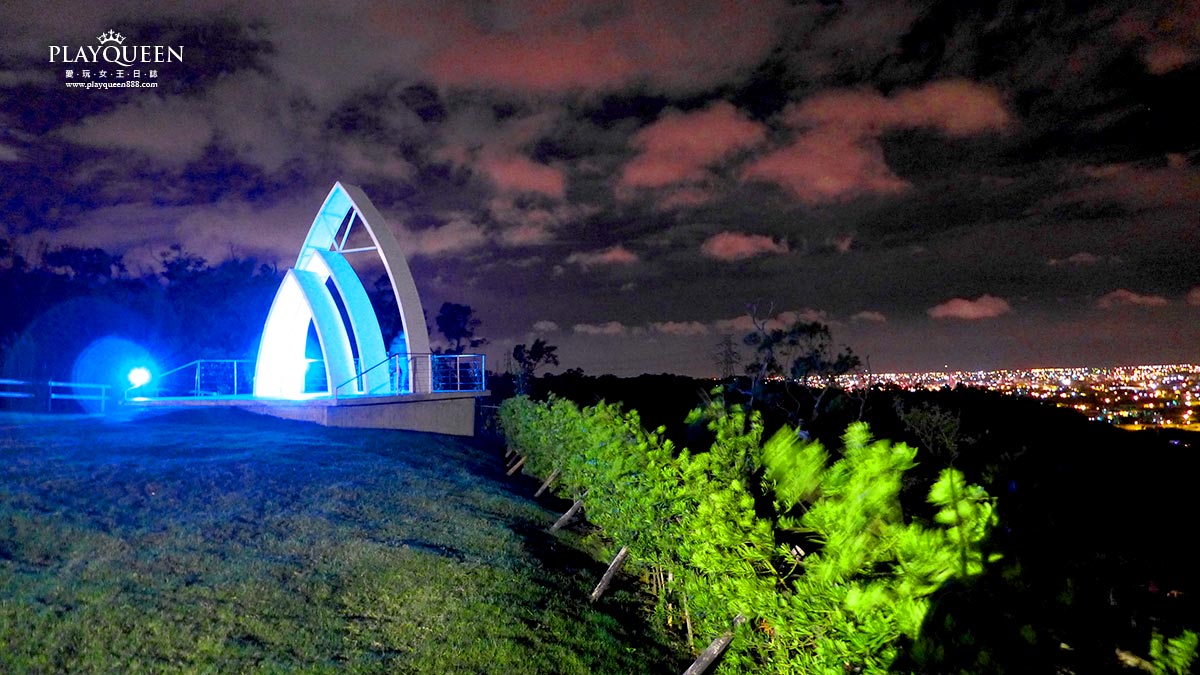 山丘上景觀咖啡館