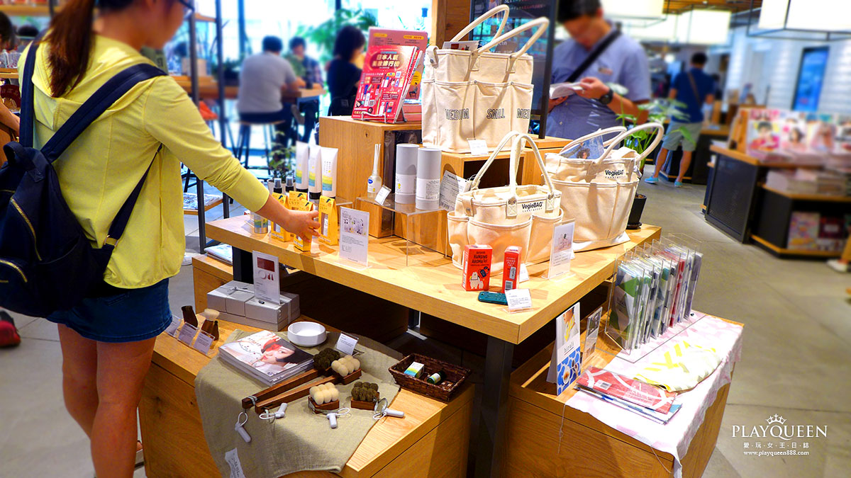 蔦屋書店台中市政店 TSUTAYA BOOKSTORE