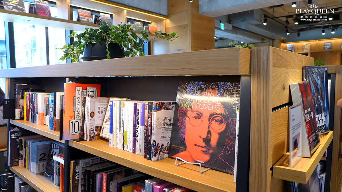 蔦屋書店台中市政店 TSUTAYA BOOKSTORE