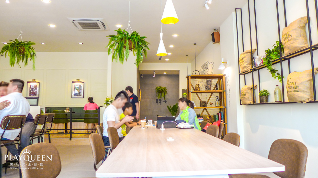 蘋果綠咖啡台中黎明店