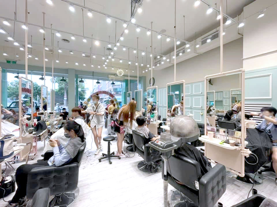 斯朵利專業髮型美容