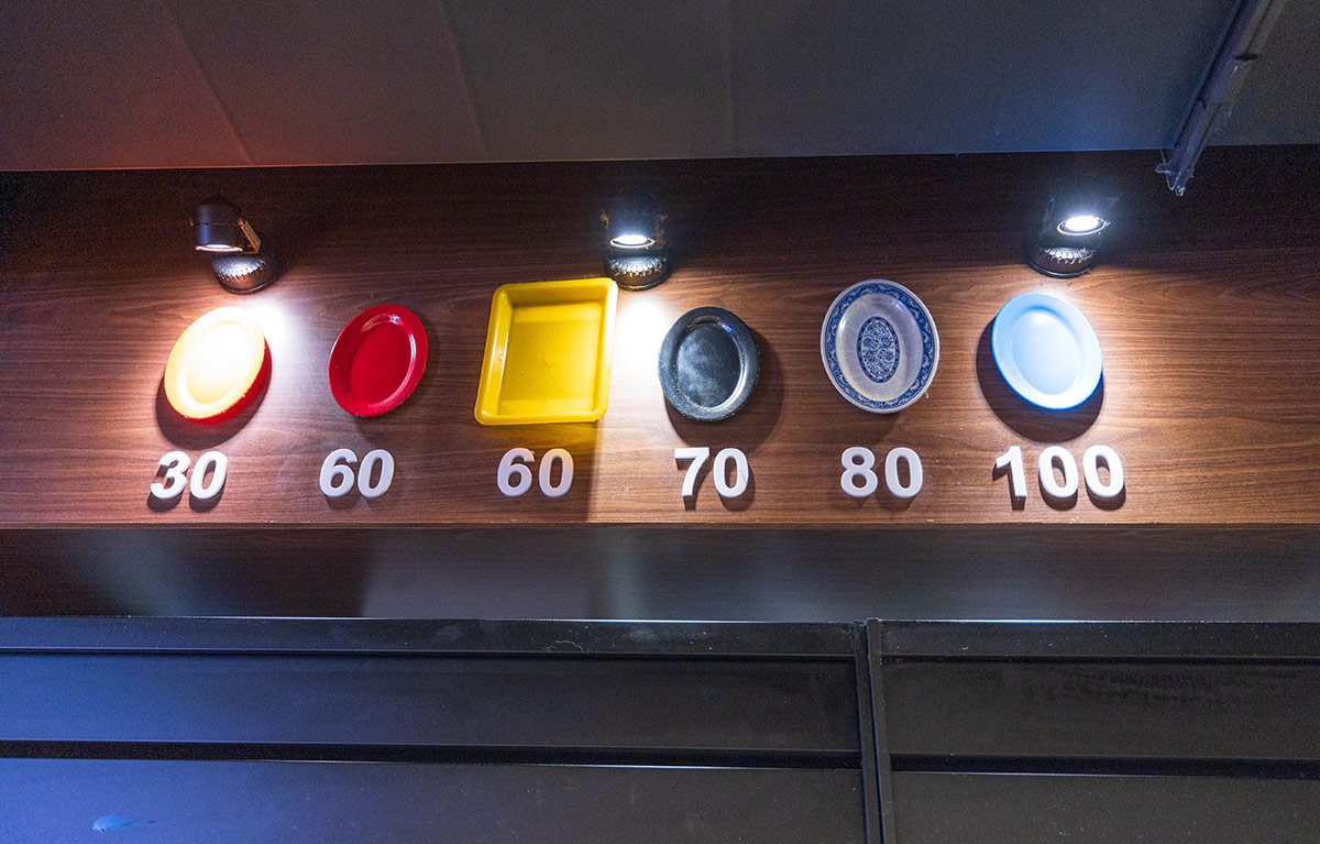 雅香石頭火鍋汐止店｜肉控必訪超大肉片！超狂爆炒鍋物上百種食材平價食材吃到爽，在地人激推的汐止火鍋神店，2025新北美食推薦