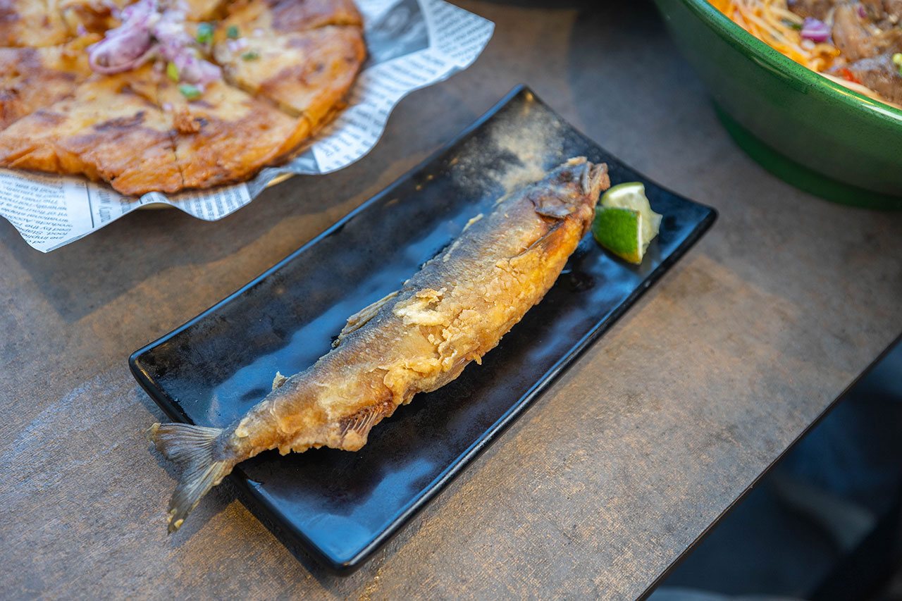阿里郎食堂｜台中竟然有這間韓式麵店，比臉大牛小排加麵免費再送小菜！最新台中中科博館美食推薦，2025台中西區美食推薦