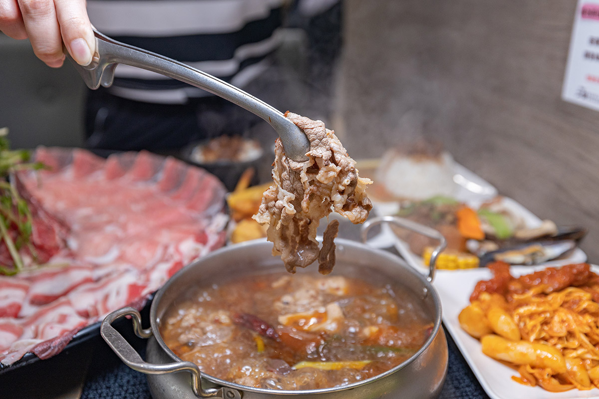 鬥牛士二鍋台中文心店