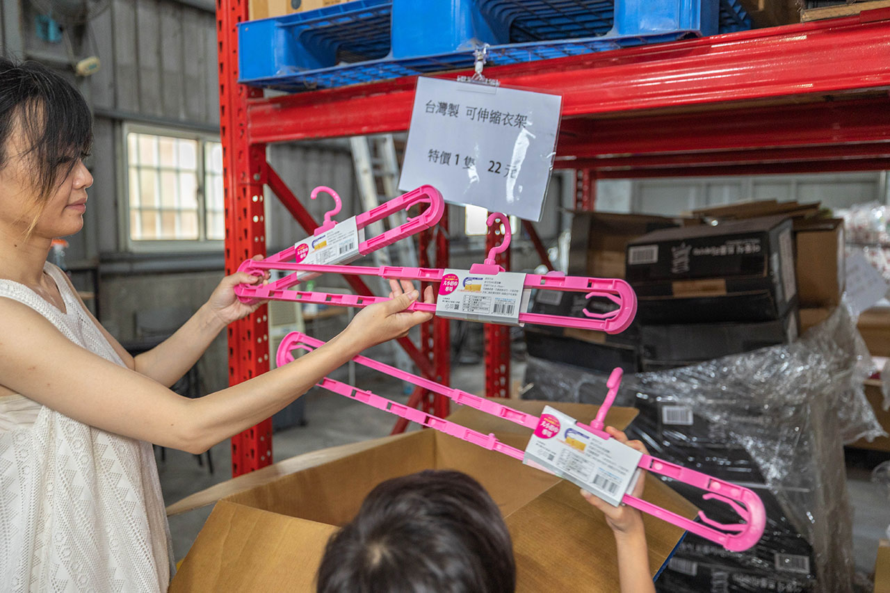 Jmx生活百貨-彰化北斗特賣會｜限時2週6件100迪士尼正版授權特賣會，組合家具、文具用品、生活用品全館下殺1折起，北斗廠拍2025彰化特賣會推薦