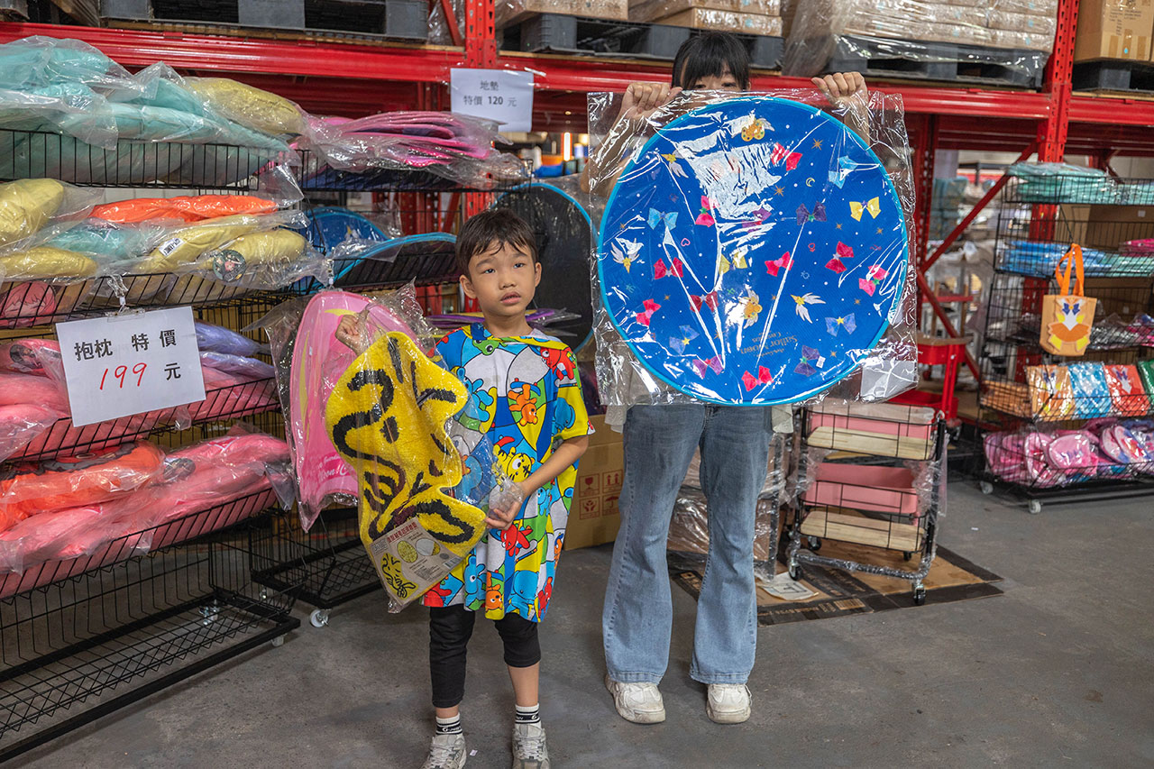 Jmx生活百貨-彰化北斗特賣會｜限時2週6件100迪士尼正版授權特賣會，組合家具、文具用品、生活用品全館下殺1折起，北斗廠拍2025彰化特賣會推薦