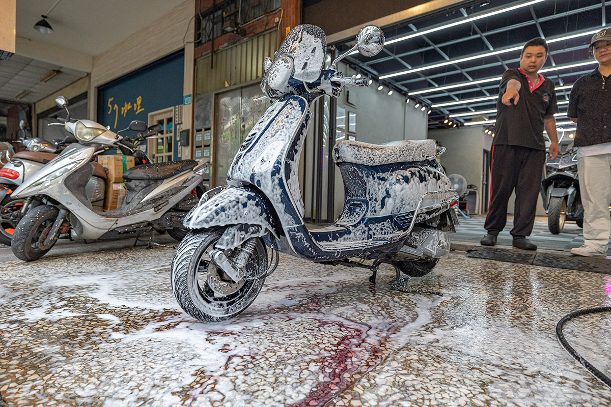 小姐好蠟-專業汽機車美容