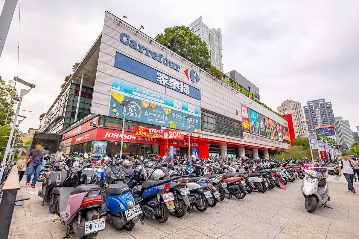 鬥牛士二鍋台中文心店