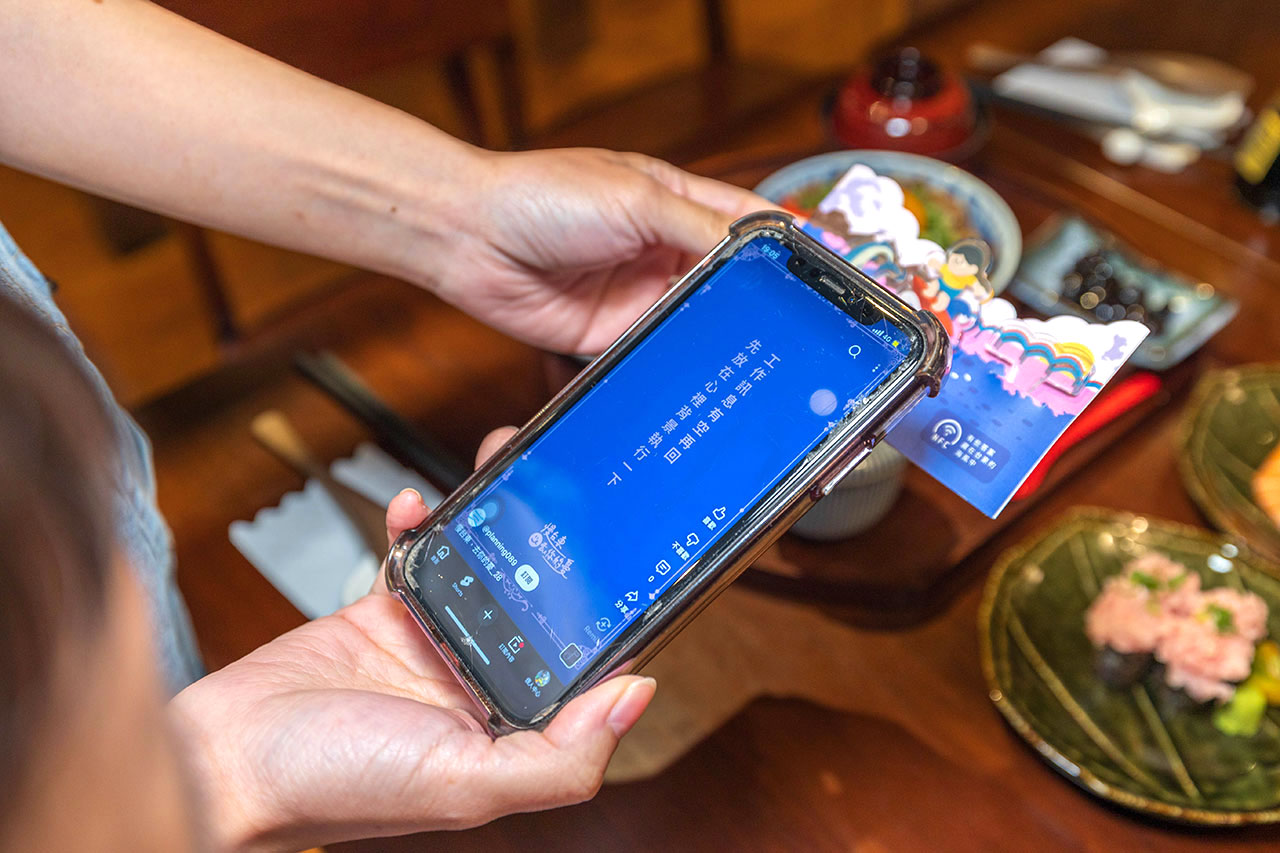 【2025台東景點推薦】台東美食景點懶人包｜太麻里平交道、天空之鏡、海濱公園、北町丼飯屋，一篇玩遍10個台東秘境！邊吃邊玩還能收集慢台東旅人小卡