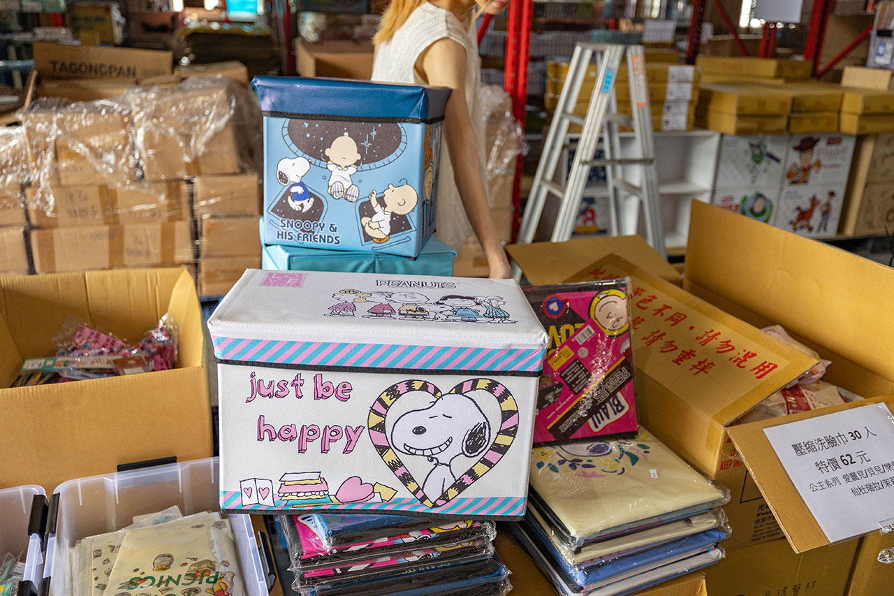 Jmx生活百貨-彰化北斗特賣會｜限時2週6件100迪士尼正版授權特賣會，組合家具、文具用品、生活用品全館下殺1折起，北斗廠拍2025彰化特賣會推薦