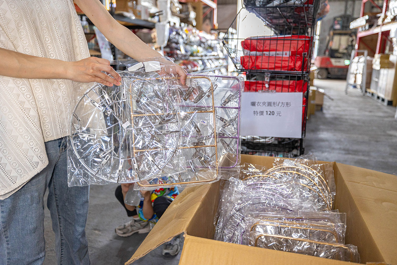 Jmx生活百貨-彰化北斗特賣會｜限時2週6件100迪士尼正版授權特賣會，組合家具、文具用品、生活用品全館下殺1折起，北斗廠拍2025彰化特賣會推薦