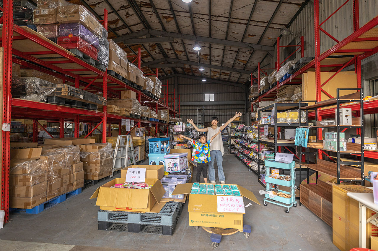 Jmx生活百貨-彰化北斗特賣會｜限時2週6件100迪士尼正版授權特賣會，組合家具、文具用品、生活用品全館下殺1折起，北斗廠拍2025彰化特賣會推薦