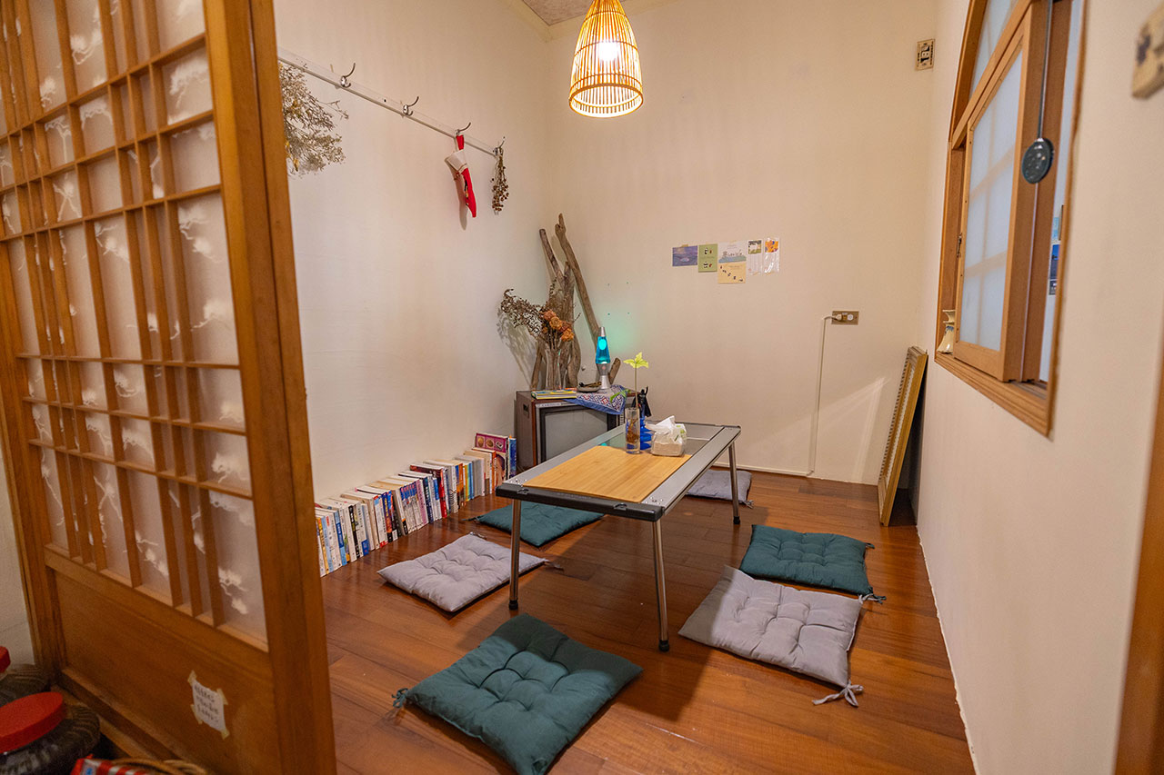 【2025台東景點推薦】台東美食景點懶人包｜太麻里平交道、天空之鏡、海濱公園、北町丼飯屋，一篇玩遍10個台東秘境！邊吃邊玩還能收集慢台東旅人小卡