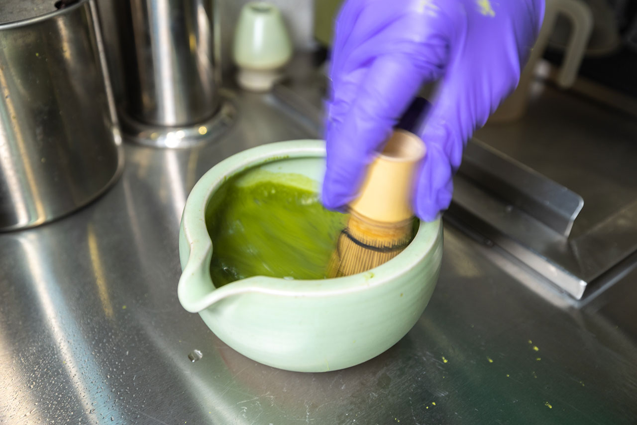 頃刻間綠豆沙牛奶專賣店