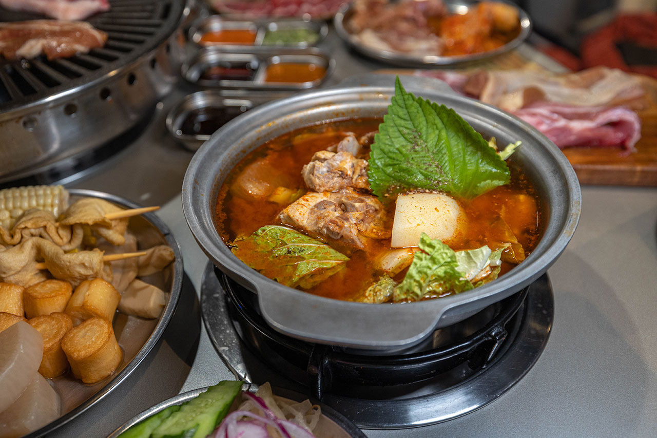 肉夯夯韓式燒肉吃到飽｜台中吃到飽推薦｜台中火車站美食推薦