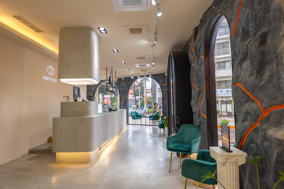 MOON-PARK-lounge-hair-salon嘉義染髮推薦