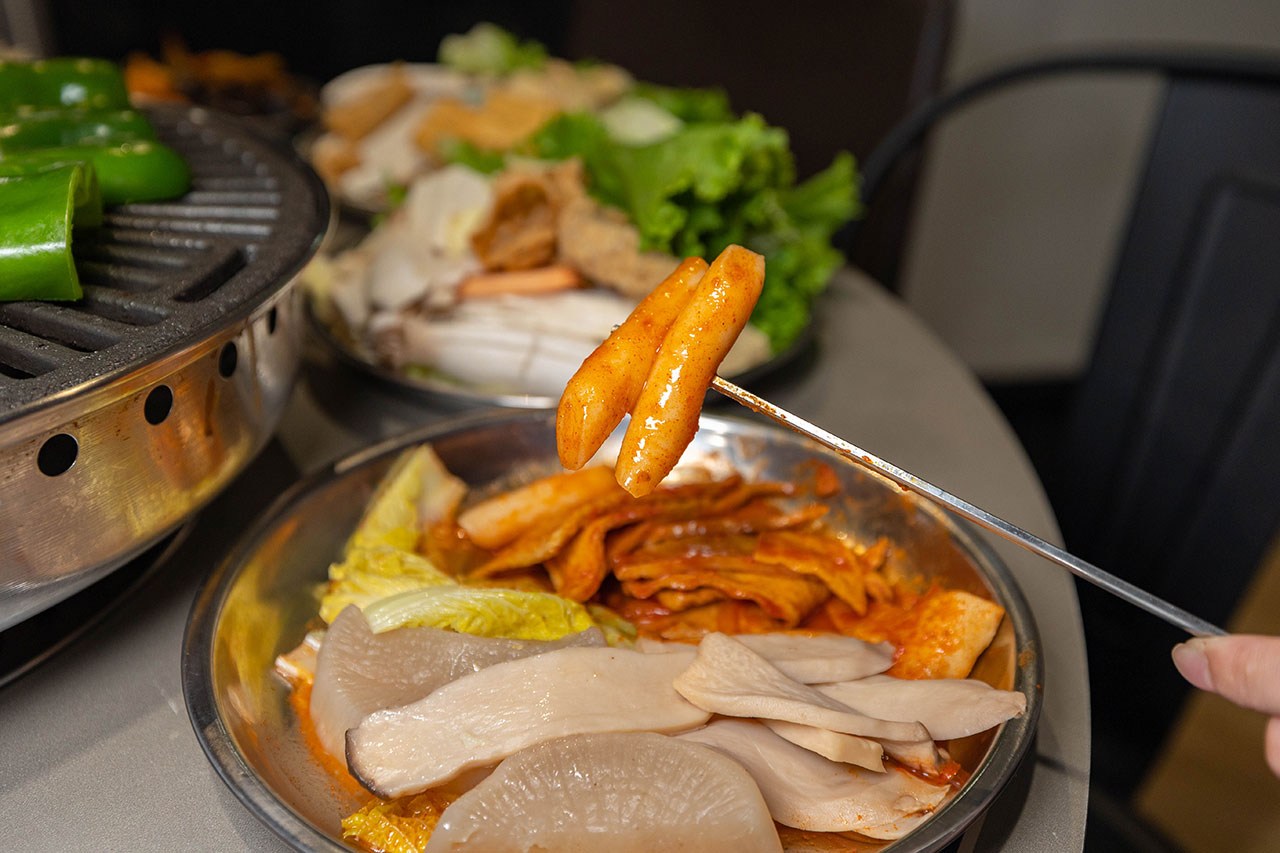 肉夯夯韓式燒肉吃到飽｜台中吃到飽推薦｜台中火車站美食推薦