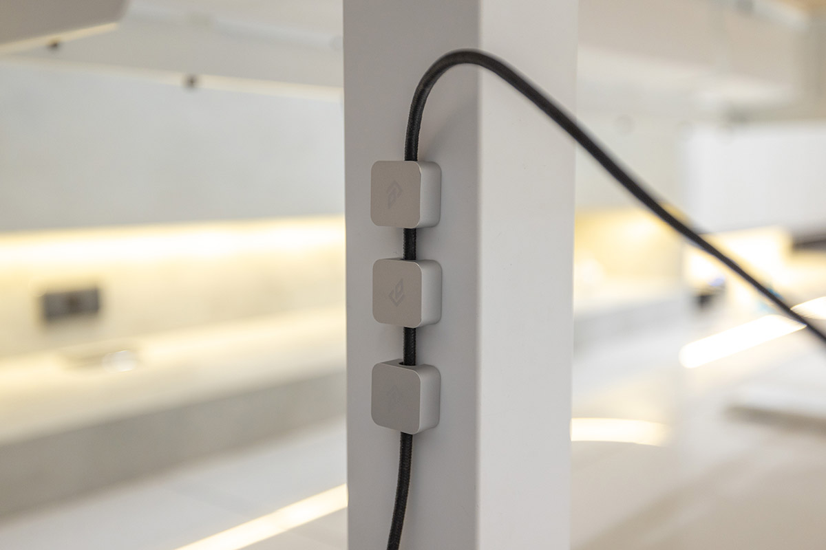 DEZCTOP電腦桌模組化設計升降｜電動桌｜電競桌｜電腦桌