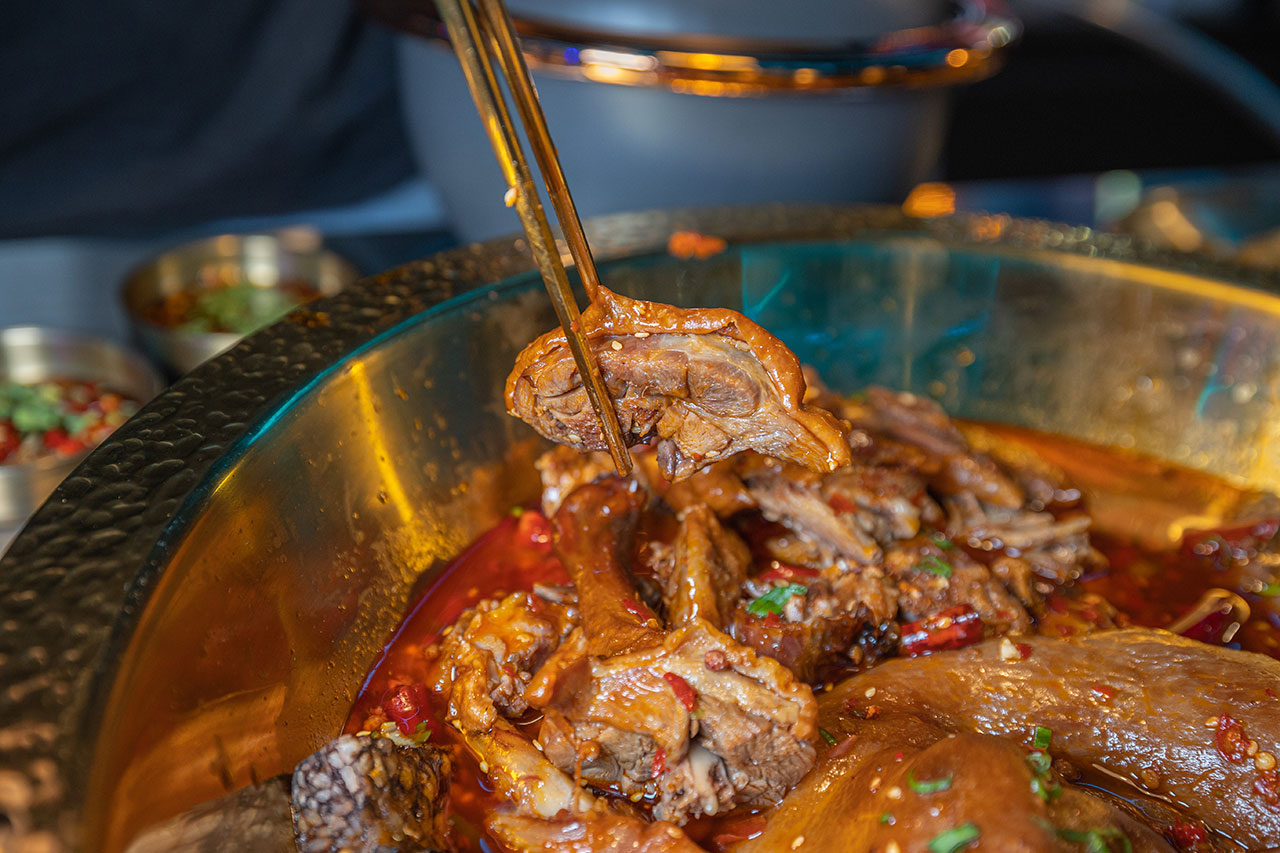 夯爐-麻辣烤鴨鍋｜逢甲烤鴨、逢甲麻辣鍋、逢甲美食、逢甲火鍋、逢甲必吃