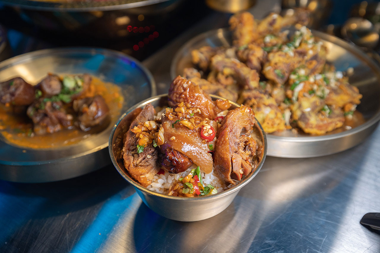 夯爐-麻辣烤鴨鍋｜逢甲烤鴨、逢甲麻辣鍋、逢甲美食、逢甲火鍋、逢甲必吃