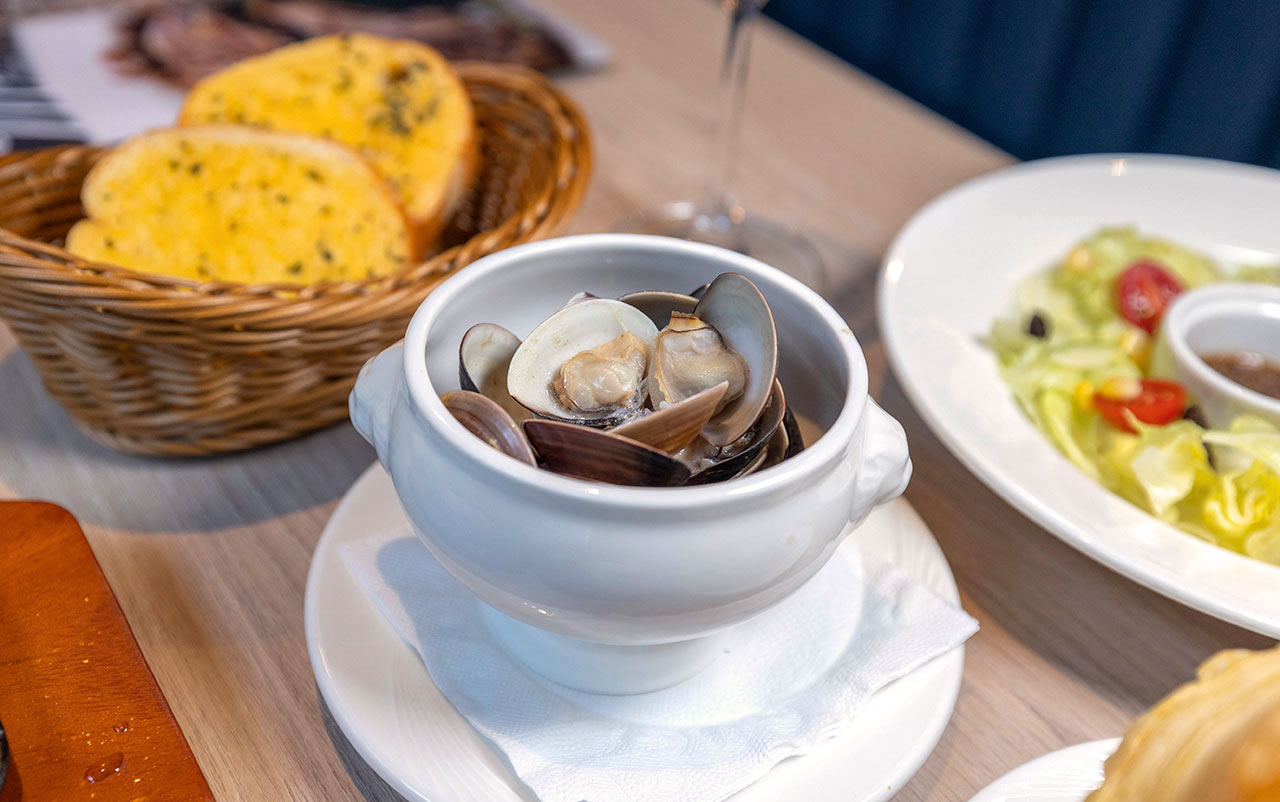 瀧厚炙燒熟成牛排信義att店