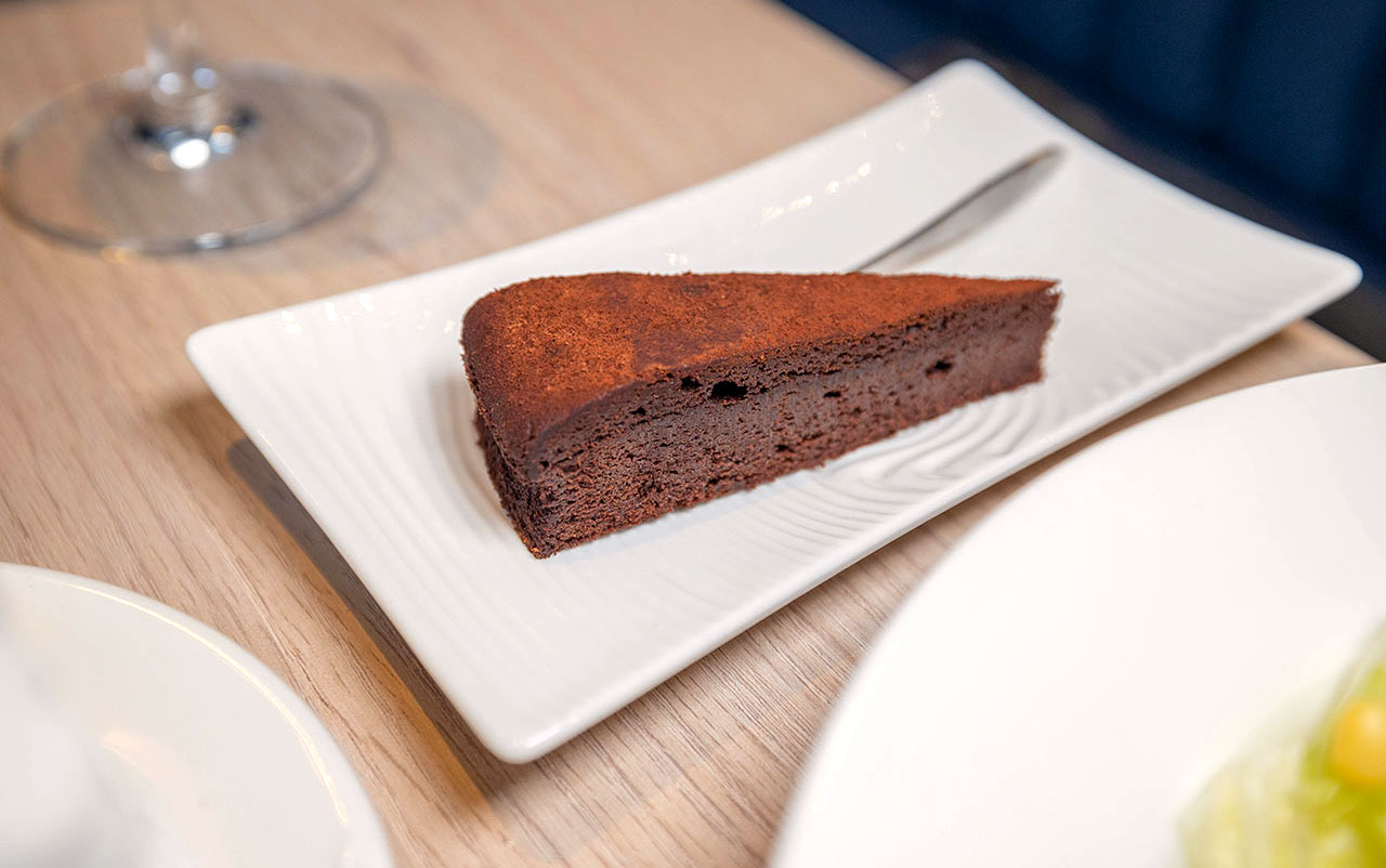 瀧厚炙燒熟成牛排信義att店