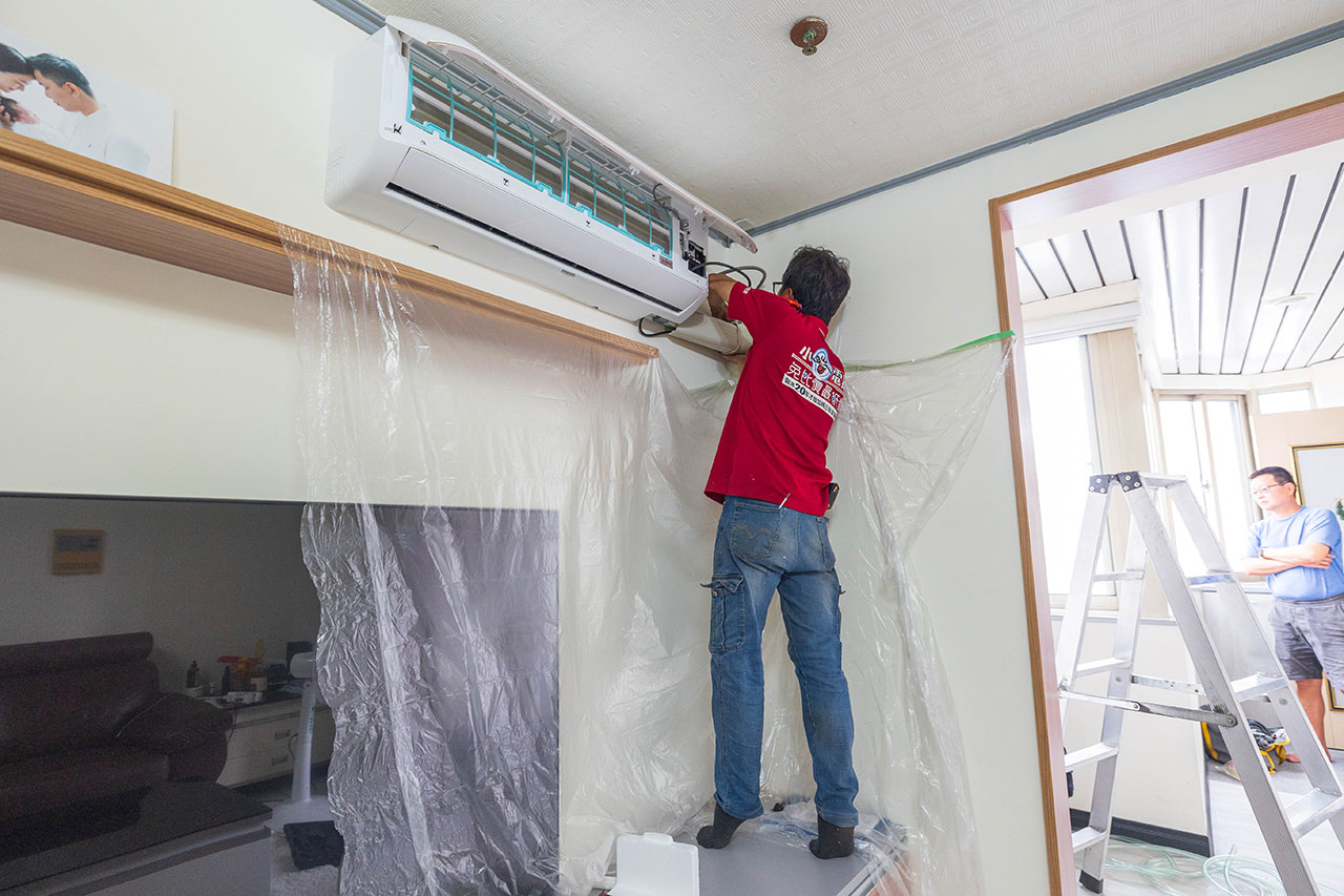 小蔡電器冷氣安裝全紀錄｜防塵保護、走線整齊、裝完還打掃，一條龍服務超貼心台中台北新竹買冷氣推薦＋三年保固加小蔡電器優惠總整理