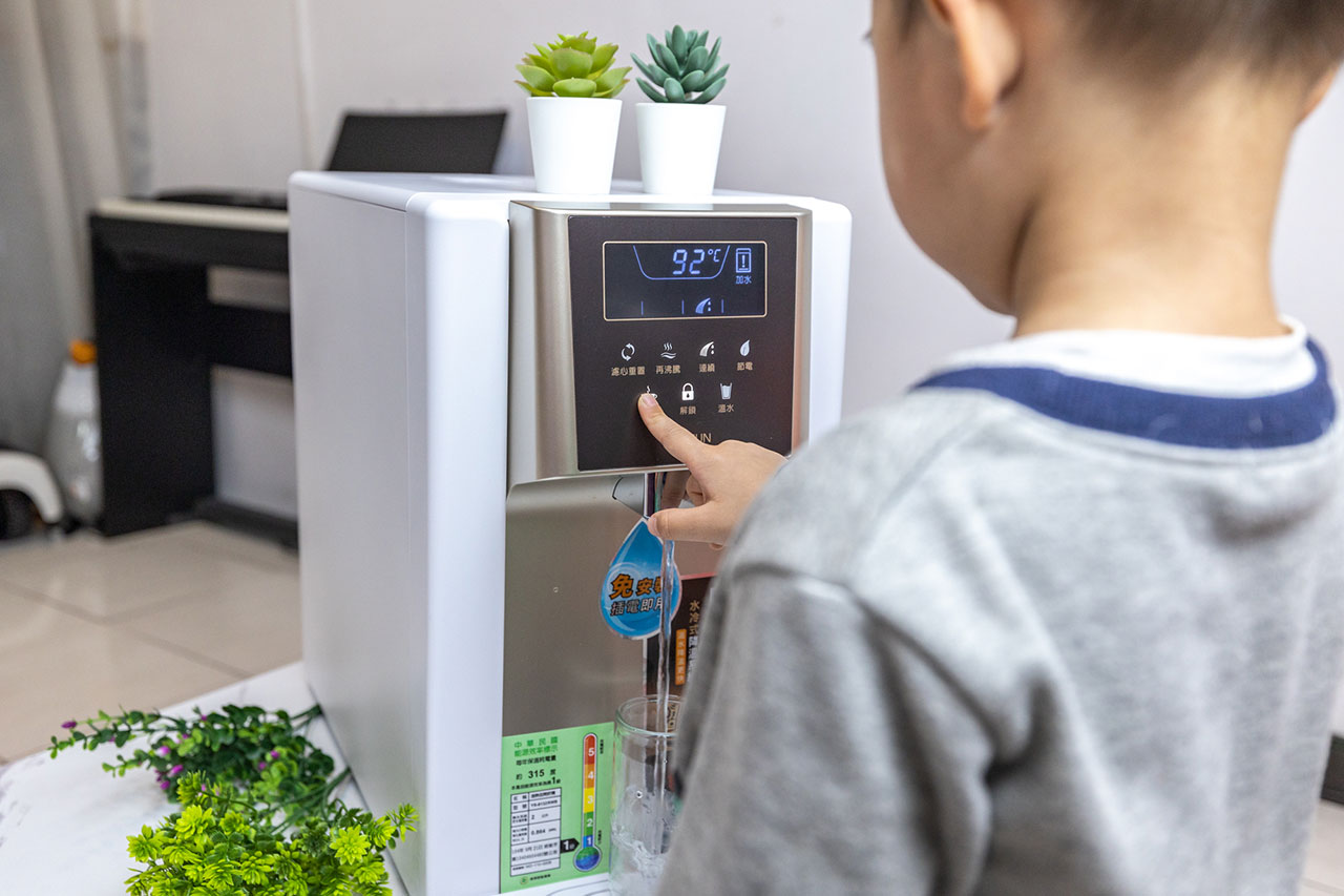 元山-免安裝雙濾心溫熱淨飲機YS-8132RWB