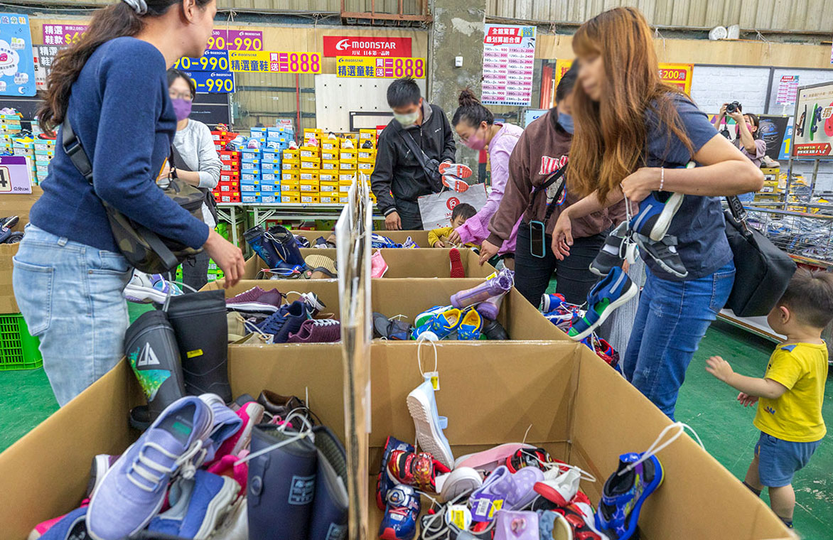 美力運動世界-中清特賣｜大雅鞋子特賣會｜大雅童鞋特賣會｜大雅廠拍｜大雅運動鞋特賣會