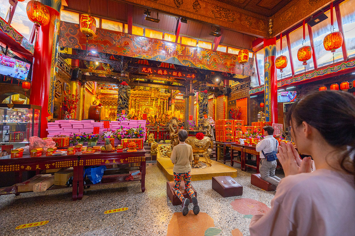 台中南天宮-汽車過火｜機車過火2