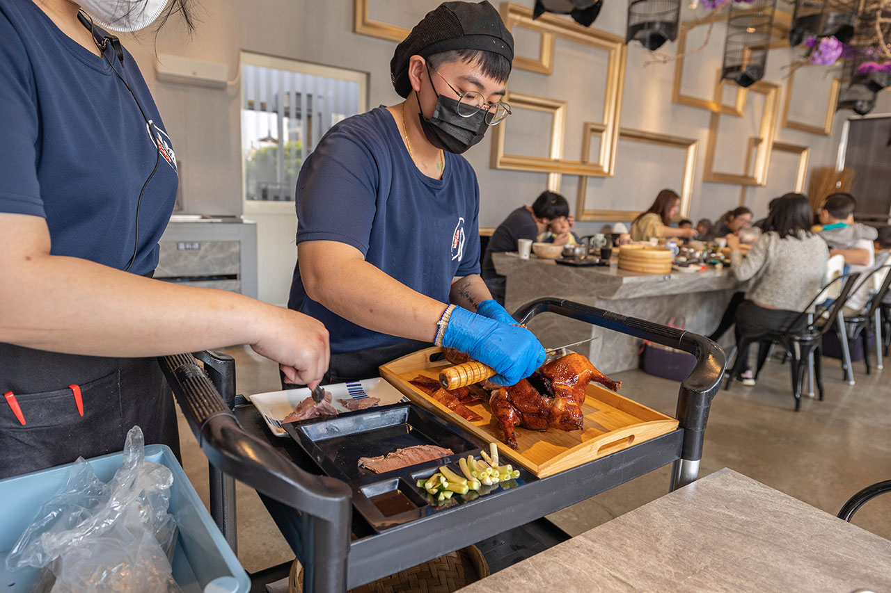 覓鍋物｜2025沙鹿美食推薦｜台中烤鴨火鍋吃到飽