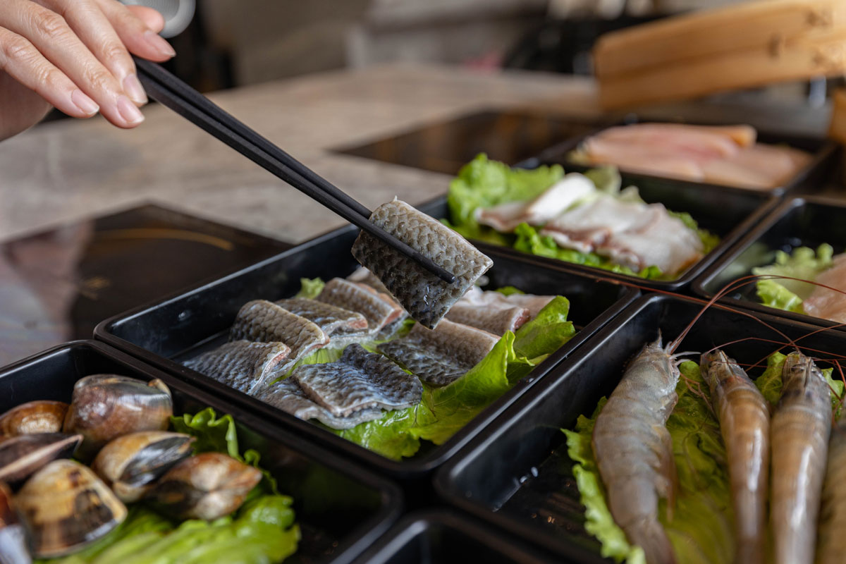 覓鍋物｜2025沙鹿美食推薦｜台中烤鴨火鍋吃到飽