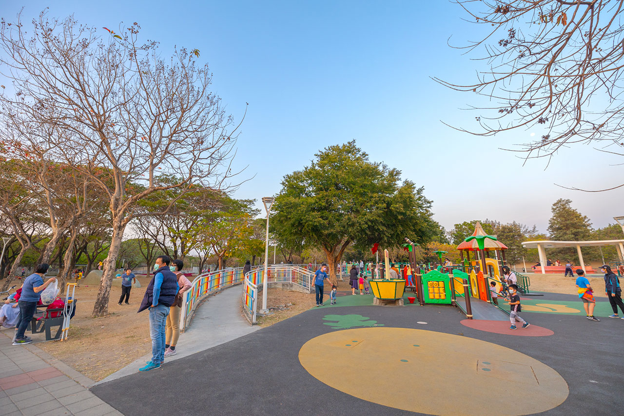 衛武營都會公園 衛武營都會公園