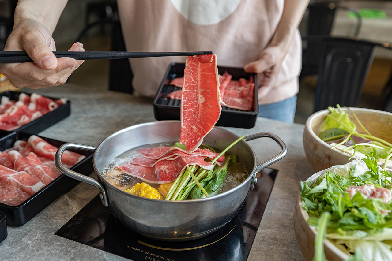 覓鍋物｜2025沙鹿美食推薦｜台中烤鴨火鍋吃到飽