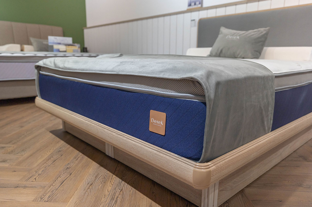 Derek【德瑞克名床】台中西屯門市