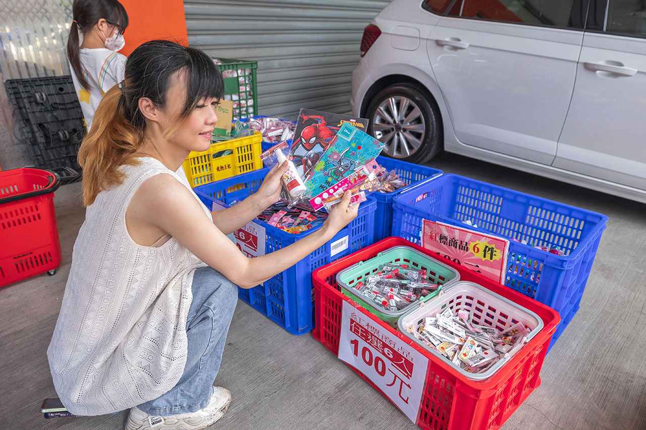 台中北屯文具特賣會｜廠拍出清限時15天，上千件文具用品1折起，日常用品75折起，還有滿額禮免費拿，2025文具界的Costco特賣會