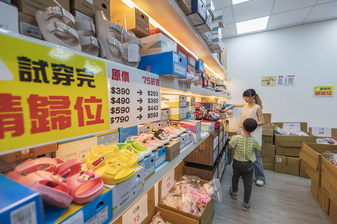 台中北屯文具特賣會｜廠拍出清限時15天，上千件文具用品1折起，日常用品75折起，還有滿額禮免費拿，2025文具界的Costco特賣會